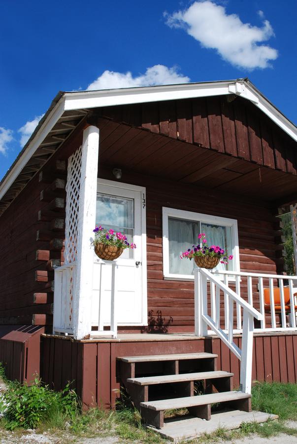 Triple J Hotel Dawson City Exteriér fotografie